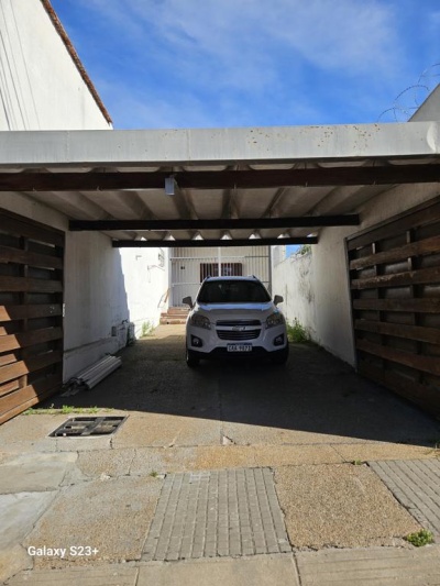 Casa en Alquiler en Centro/Rambla, Mercedes, Soriano