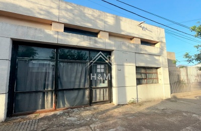 Galpón en Venta,  Alquiler en Centro, Salto, Salto