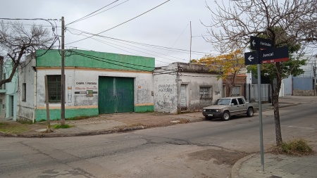 Locales Comerciales en Venta en Salto
