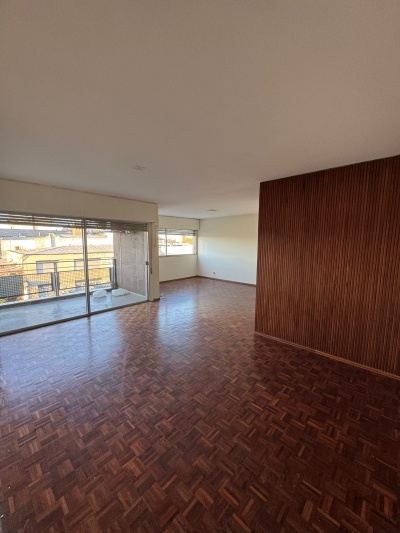 Apartamento en Alquiler en Centro, Salto, Salto