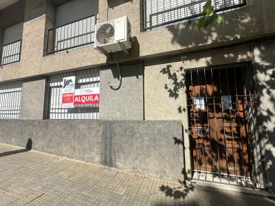 Locales Comerciales en Alquiler en Centro, Salto, Salto