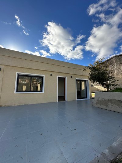 Casas en Venta en Costanera Sur, Salto, Salto