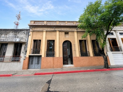 Casa en Alquiler en Centro, Salto, Salto