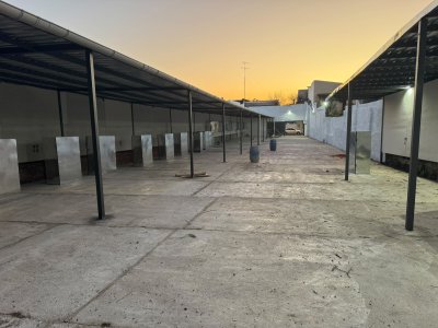 Galpón en Venta en Centro, Salto