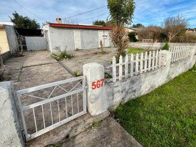 Casa en Venta en Barrio Treinta y Tres Orientales, Mercedes, Soriano