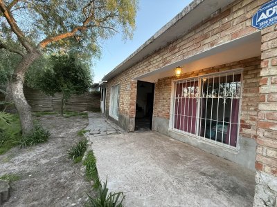 Casa en Venta en El Pinar, Ciudad de la Costa, Canelones