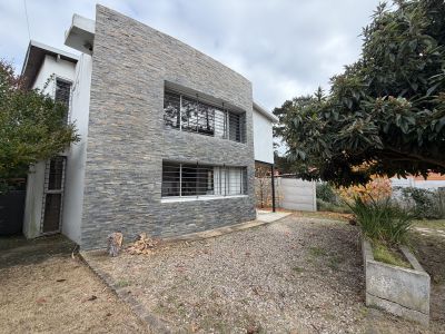 Casa en Alquiler en El Pinar, Ciudad de la Costa, Canelones