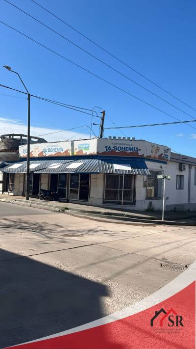 Local Comercial en Venta, Alquiler en Plaza Lavalleja, Mercedes, Soriano