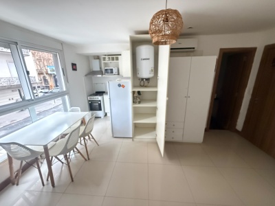 Apartamento en Alquiler en Centro, Montevideo