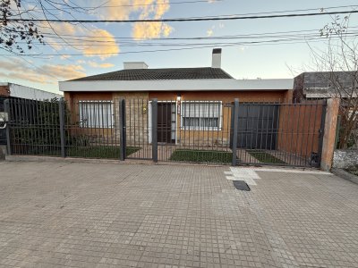 Casa en Alquiler en Salto, Salto