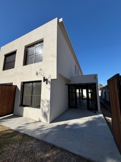Casa en Venta en Shangrilá, Ciudad de la Costa, Canelones