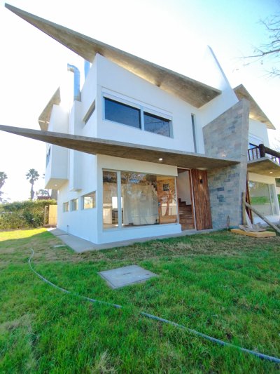 Casas en Venta en Lagomar, Ciudad de la Costa, Canelones