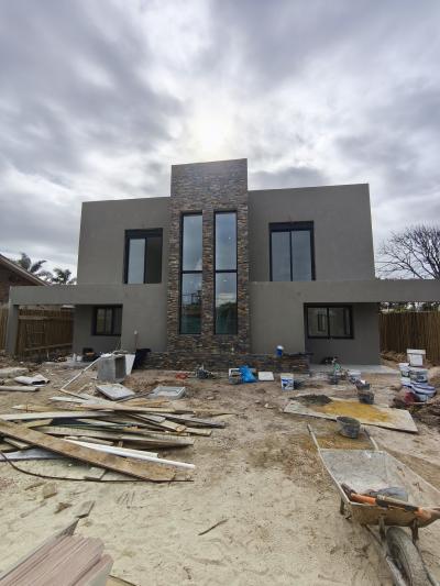 Casa en Venta en Shangrilá, Ciudad de la Costa, Canelones