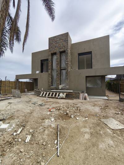 Casas en Venta en Shangrilá, Ciudad de la Costa, Canelones