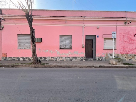 Casa en Alquiler en Plaza Lavalleja, Mercedes, Soriano