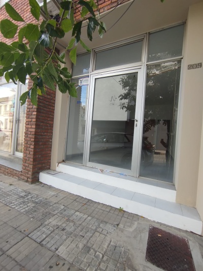 Locales Comerciales en Alquiler en Mercedes, Soriano