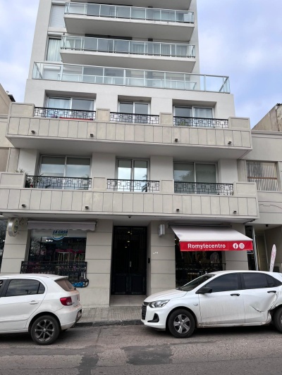 Apartamento en Alquiler en CENTRO, Mercedes, Soriano