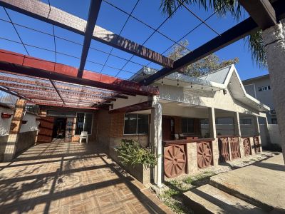 Local Comercial en Venta en Solymar, Ciudad de la Costa, Canelones