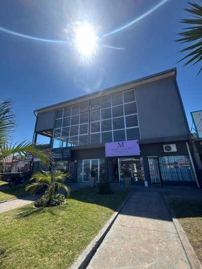 Local Comercial en Alquiler en Lagomar, Ciudad de la Costa, Canelones