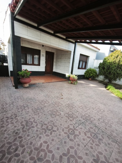 Casa en Venta en Pérez Castellanos, Montevideo