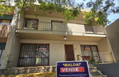 Casa en Venta en Centro, Salto, Salto
