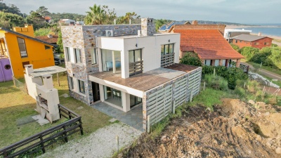 Casa en Venta en Punta Colorada, Maldonado