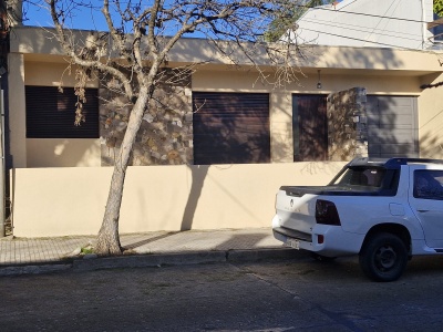 Casa en Alquiler en CENTRO, Salto, Salto