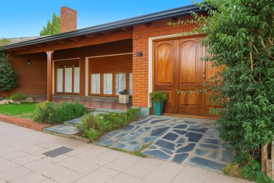 Casas en Venta en Centro, Tornquist, Buenos Aires