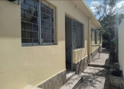 Casa en Alquiler en Aires Puros, Montevideo