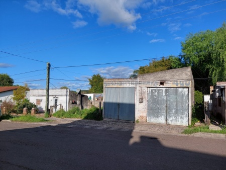 Galpón en Venta en Barrio Ferrocarril, Tacuarembó, Tacuarembó