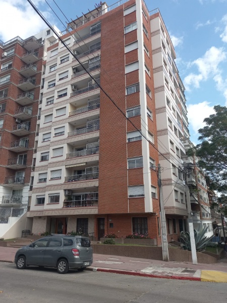 Casas y Apartamentos en Venta en Pocitos, Montevideo