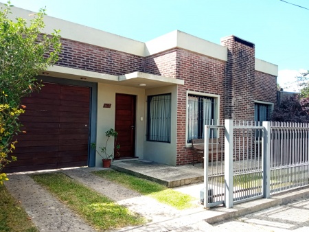 Casa en Venta en Barrio Ferrocarril, Tacuarembó, Tacuarembó