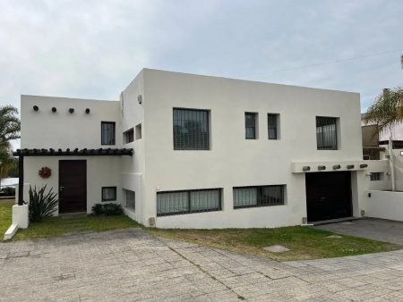 Casa en Venta en Shangrilá, Ciudad de la Costa, Canelones