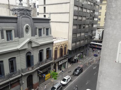 Locales Comerciales en Venta en Centro, Montevideo