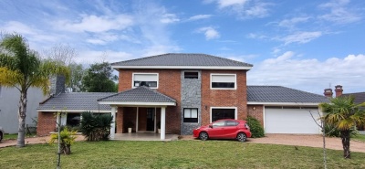 Casa en Venta,  Alquiler en Barrio Privado Carmel, Canelones