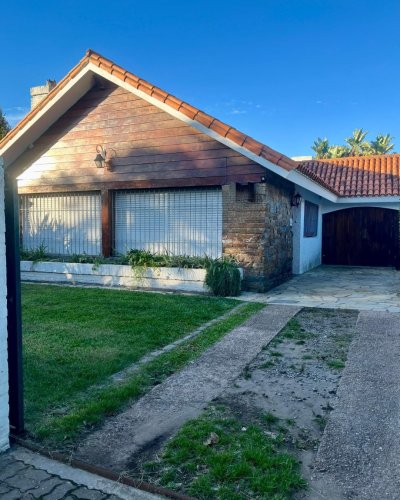 Casa en Venta en Carrasco, Montevideo