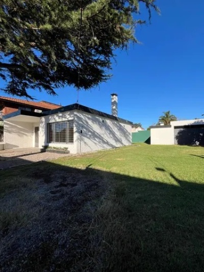 Casa en Alquiler en Carrasco, Montevideo