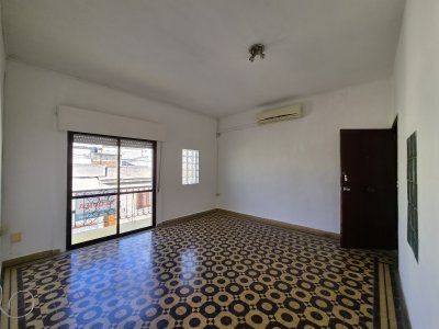 Apartamento en Alquiler en Mercedes, Soriano