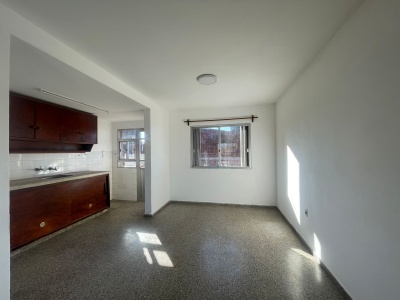 Apartamento en Alquiler en Estadio Koster, Mercedes, Soriano