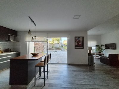 Casa en Alquiler en Mercedes, Soriano
