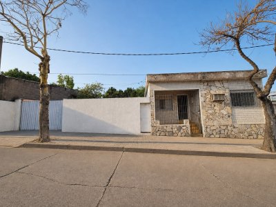 Casa en Venta en Colegio San Miguel, Mercedes, Soriano