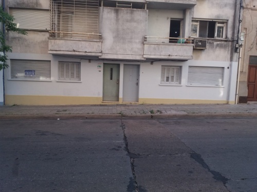 Casa en Alquiler en CENTRO, Salto, Salto