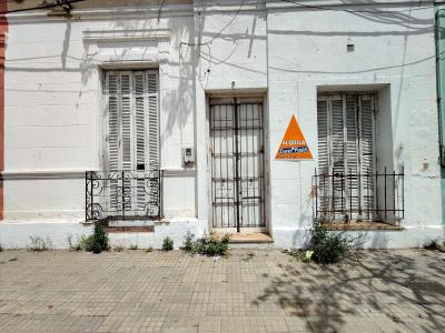 Casa en Alquiler en Centro, Salto, Salto