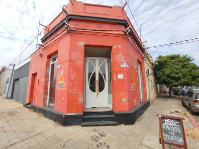Locales comerciales en Alquiler en CENTRO, Salto, Salto