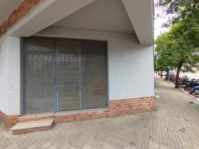Locales comerciales en Alquiler en Salto, Salto