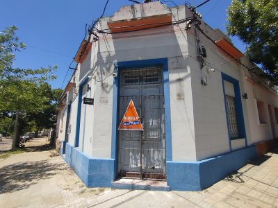 Locales comerciales en Alquiler en CENTRO, Salto, Salto