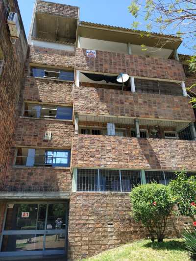 Apartamento en Alquiler en SAN MARTÍN, Salto